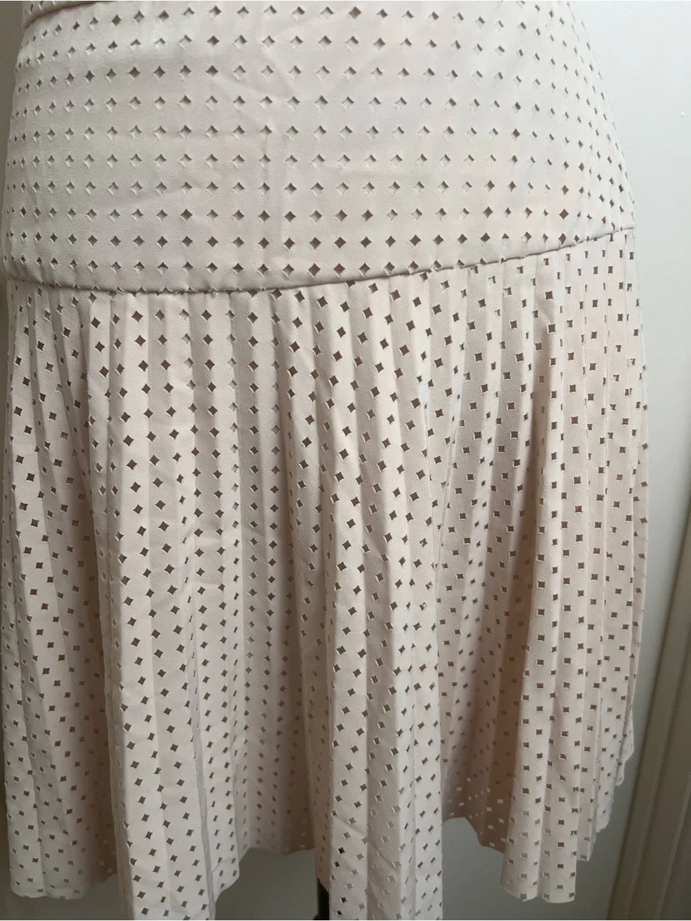 J.Crew Tan/Blush Laser Cut Fit & Flare Skirt Size 6 Feminine Office Chic